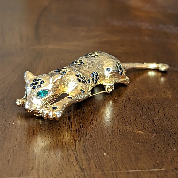 70s Spotted Leopard Brooch w Black Rhinestone Flowers Green Eyes Dangling Tail - Picture 3 of 13